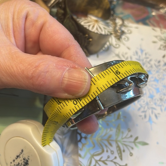 Old Flea Market silver locks down with chain and push button mechanism 48grams - Picture 9 of 10